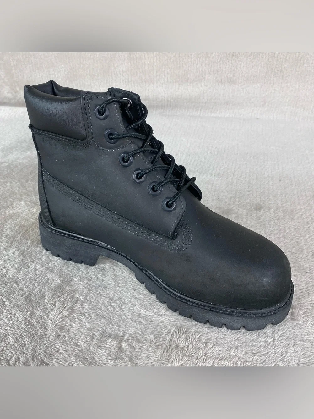 Timberland Premium 6 inch Kids Boys Boots Size 2 Black Nubuck Waterproof NEW